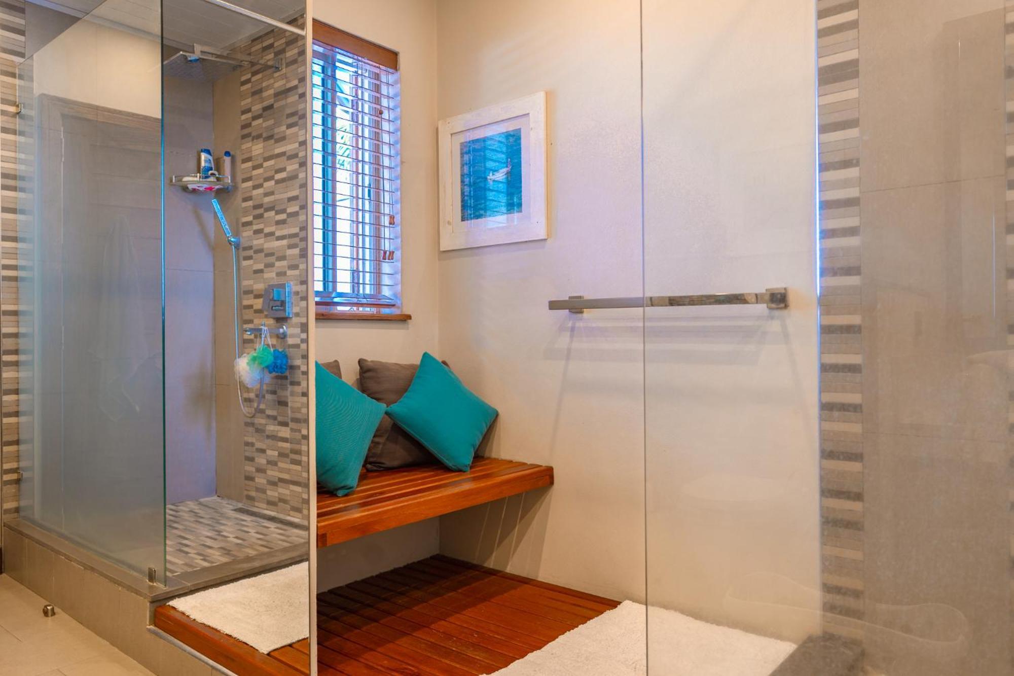 Beachfront Luxurious Stunning Sunset Boulevard Apartment, Grand Baie Esterno foto
