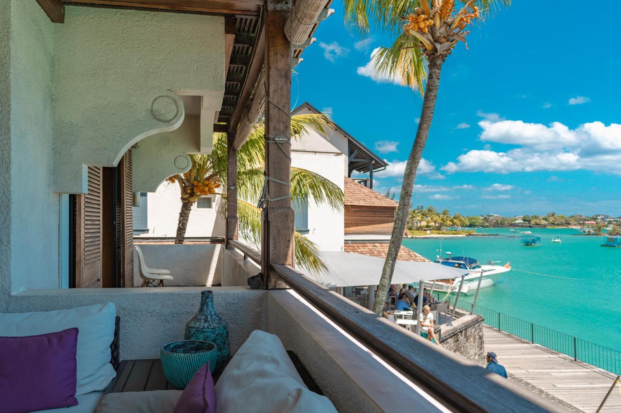 Beachfront Luxurious Stunning Sunset Boulevard Apartment, Grand Baie Esterno foto